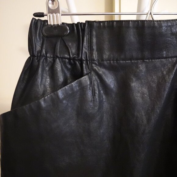 ZARA Basic Pleather Short Skirt Size XS - Picture 6 of 6